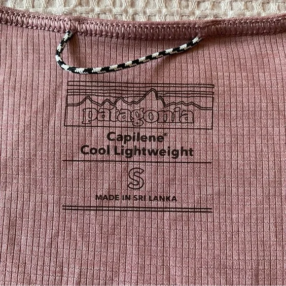 Patagonia Capilene Cool Lightweight Short Sleeve Shirt Small Pink Hike Run Camp - Picture 4 of 12